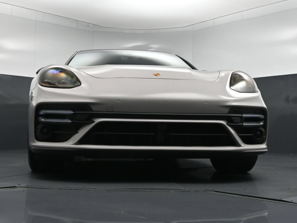 Certified 2022 Porsche Panamera Turbo S w/ Assistance Package AWD/4WD image 33