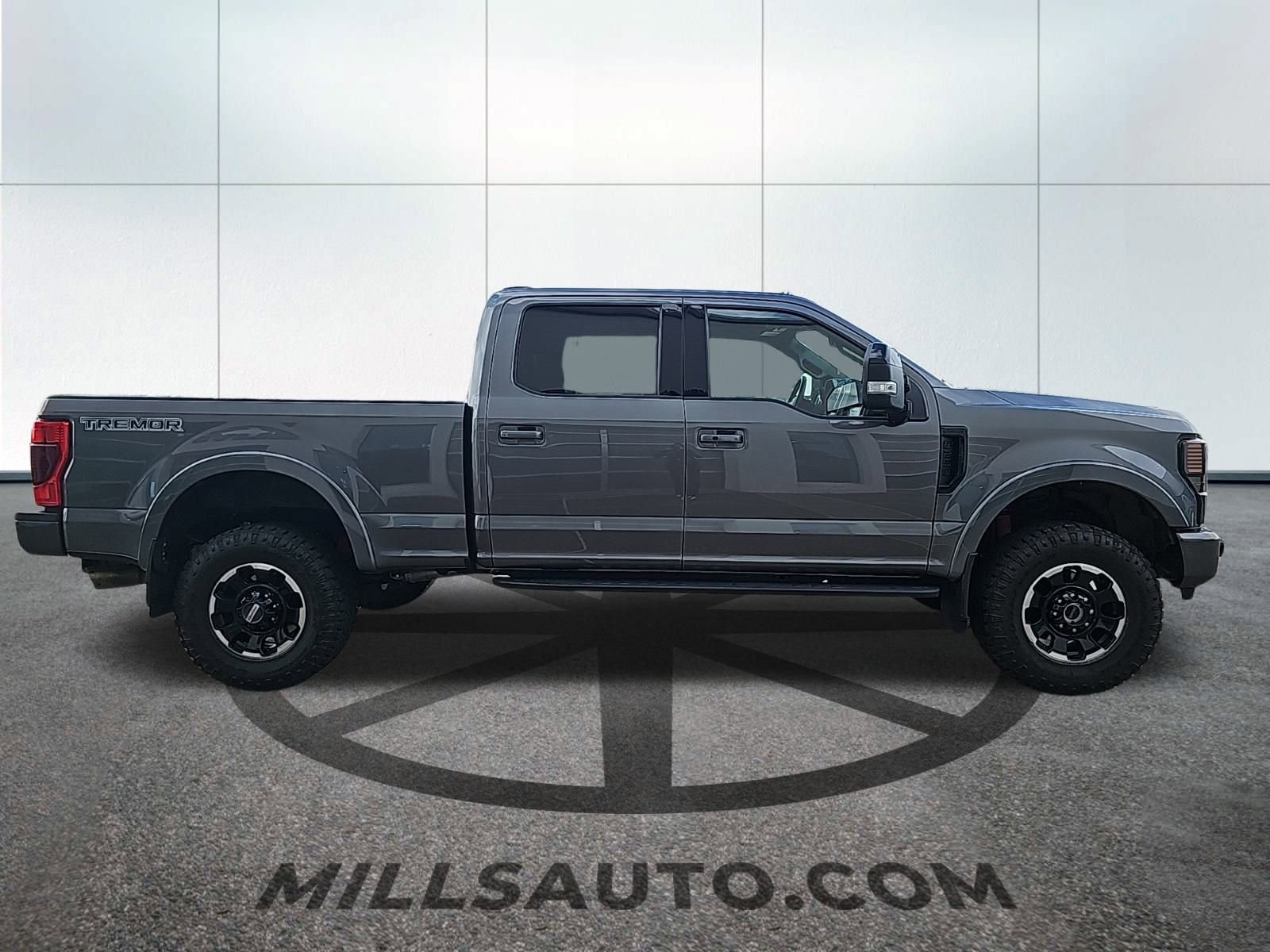 Used 2022 Ford F250 Lariat w/ Tremor Off-Road Package image 3