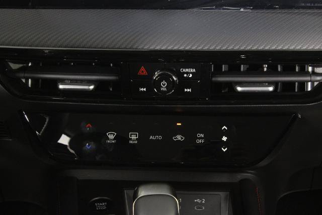 Certified 2026 Nissan Kicks SR FWD image 22