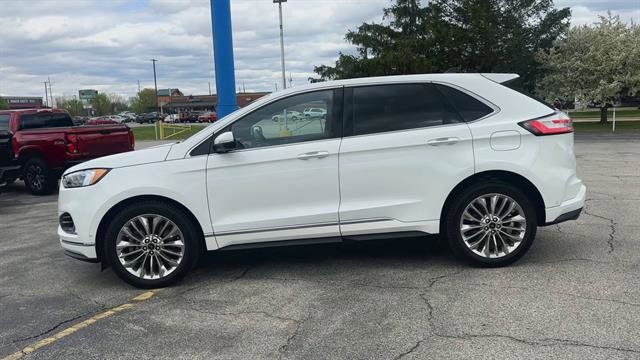 Used 2020 Ford Edge Titanium w/ Equipment Group 301A AWD/4WD image 5