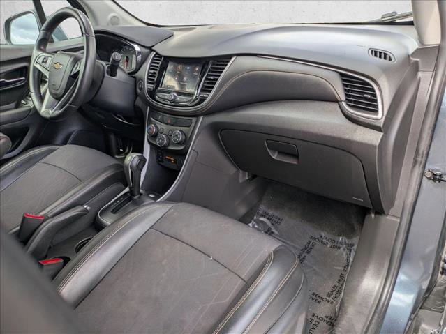 Used 2021 Chevrolet Trax LT w/ LT Convenience Package image 20