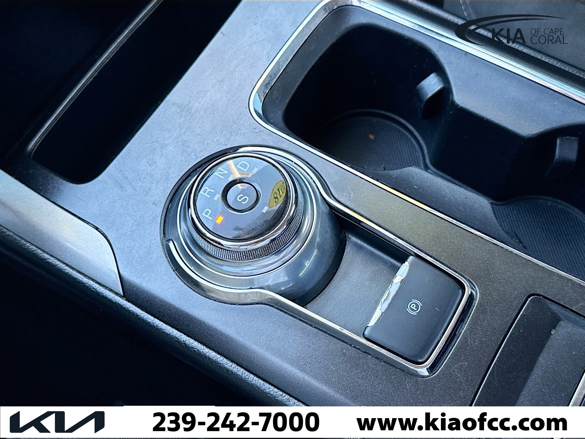 Used 2018 Ford Fusion SE w/ Fusion SE Technology Package image 26