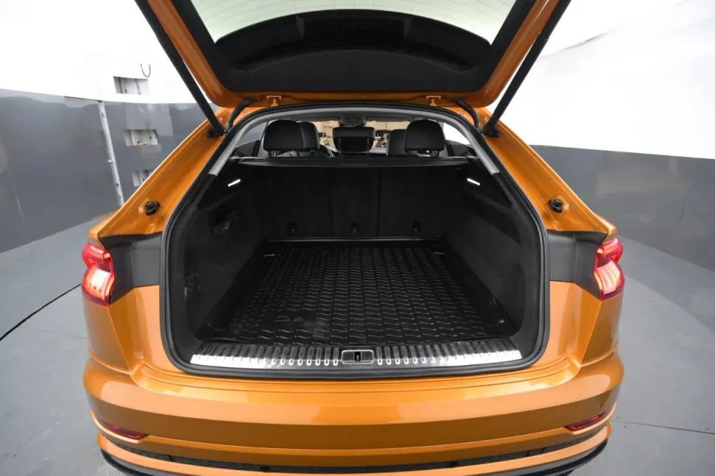 Used 2021 Audi Q8 Premium Plus AWD/4WD image 47