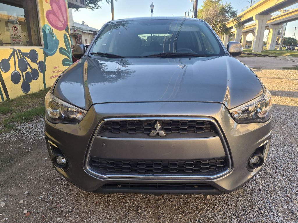 Used 2014 Mitsubishi Outlander Sport SE FWD image 3