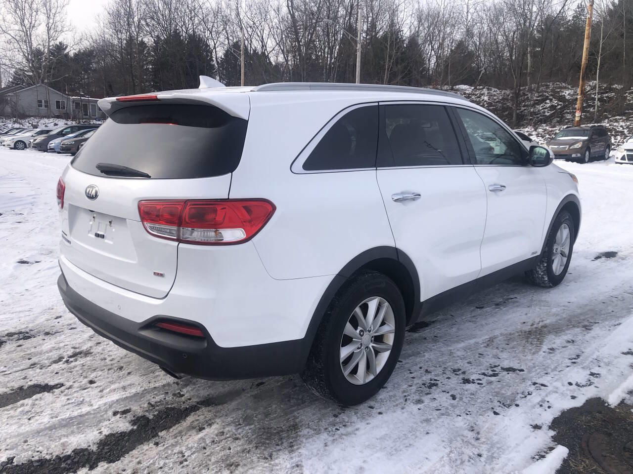 Used 2016 Kia Sorento LX w/ LX Convenience Package image 2