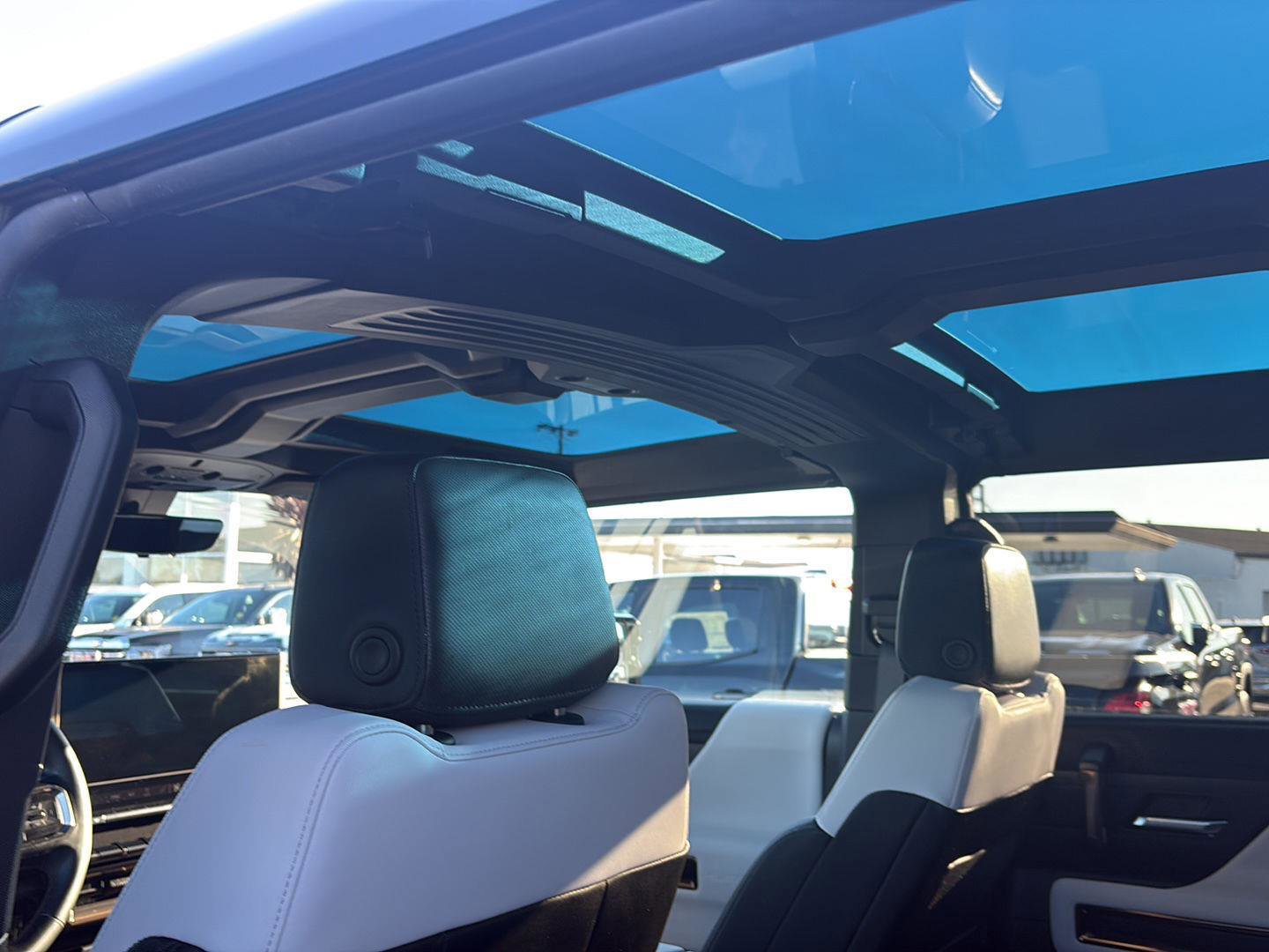 Used 2024 GMC Hummer EV 3X w/ Omega Edition AWD/4WD image 44