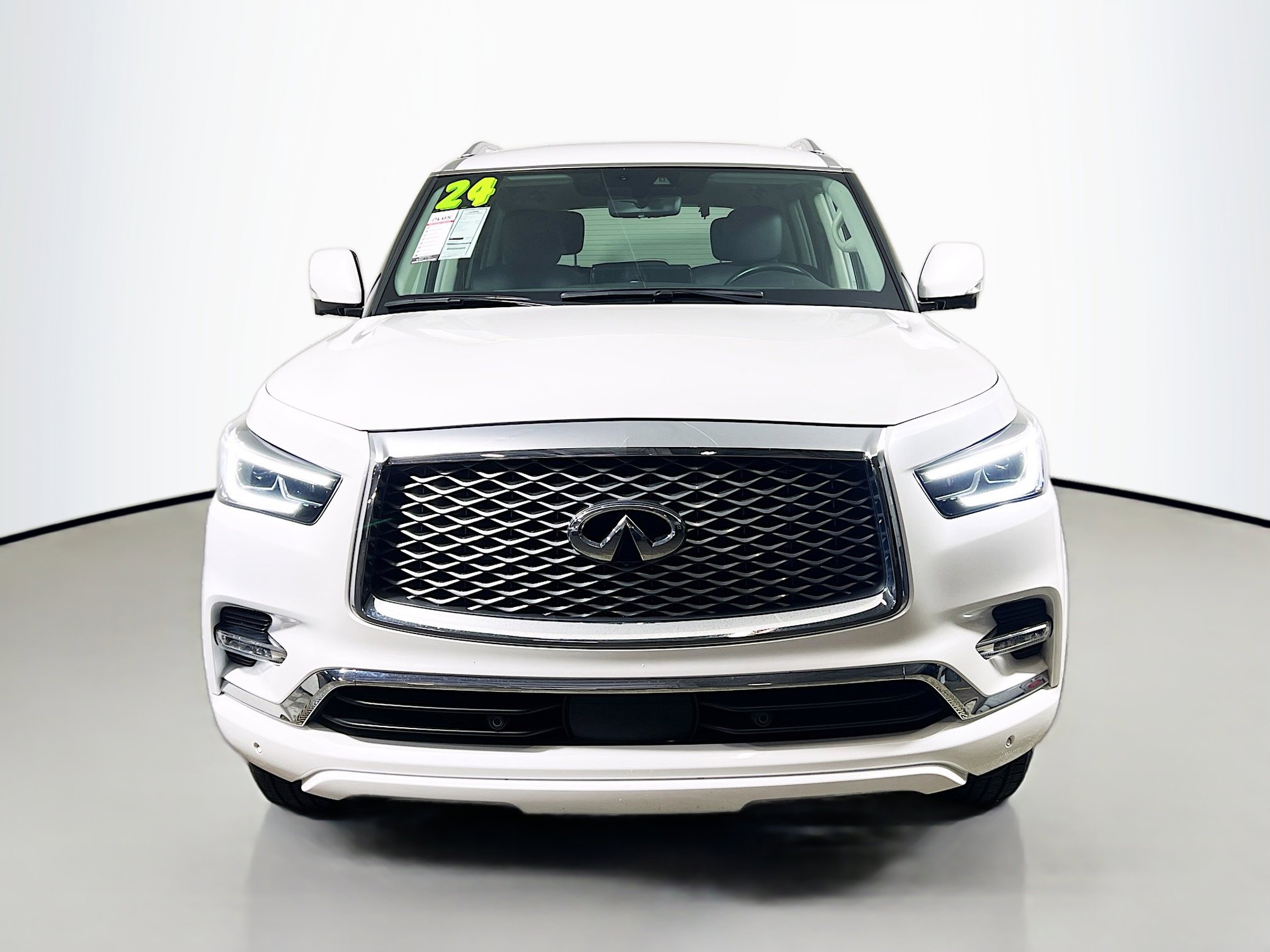 Used 2024 INFINITI QX80 Luxe image 11