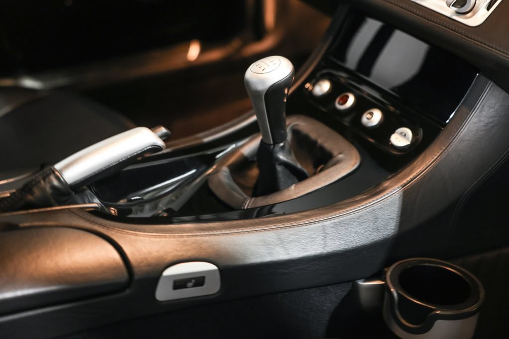 Used 2002 BMW Z8 RWD image 32