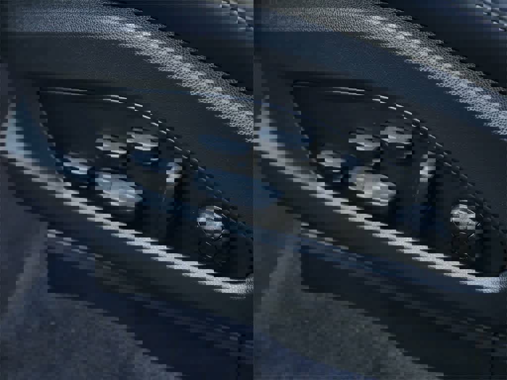 New 2025 Porsche Macan Turbo Electric image 12