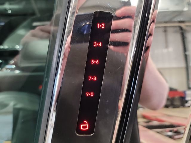 Used 2020 Lincoln Aviator Reserve w/ Equipment Group 201A image 31