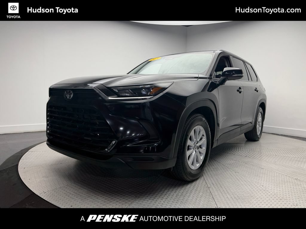 Used 2025 Toyota Grand Highlander AWD image 1