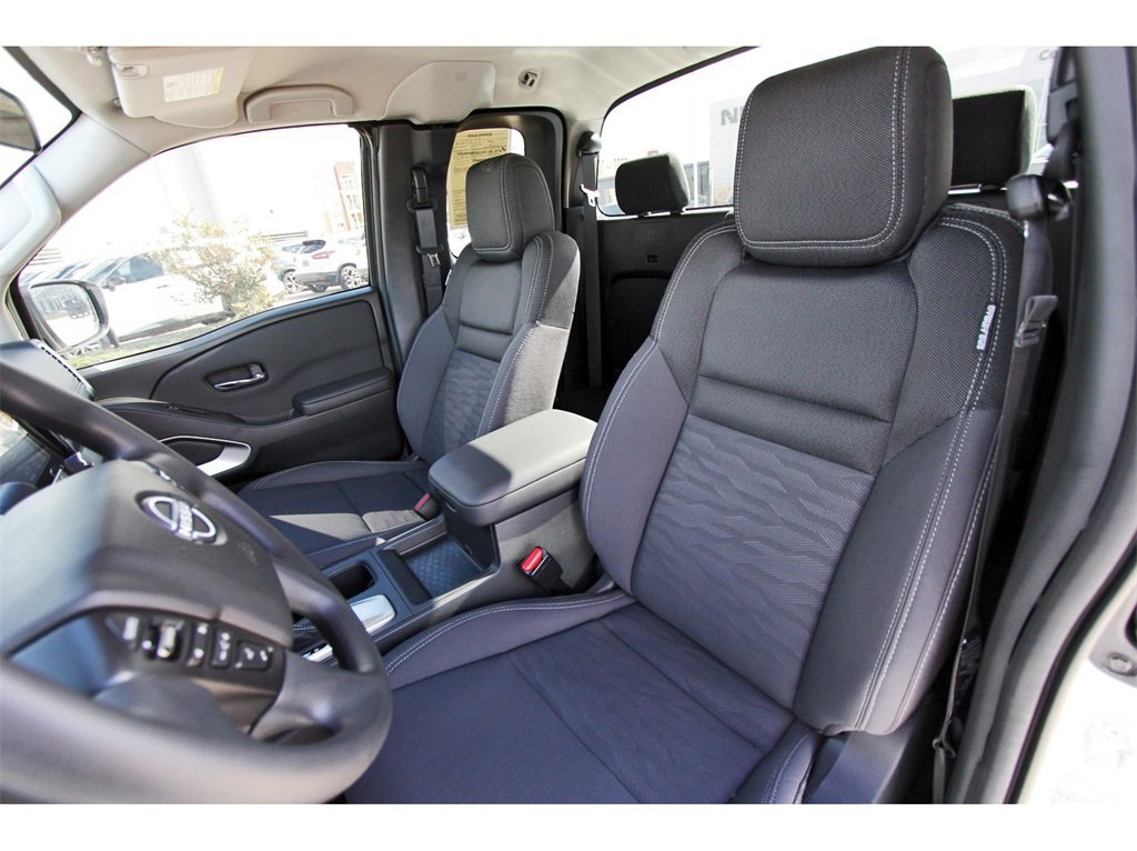 Certified 2024 Nissan Frontier SV image 27