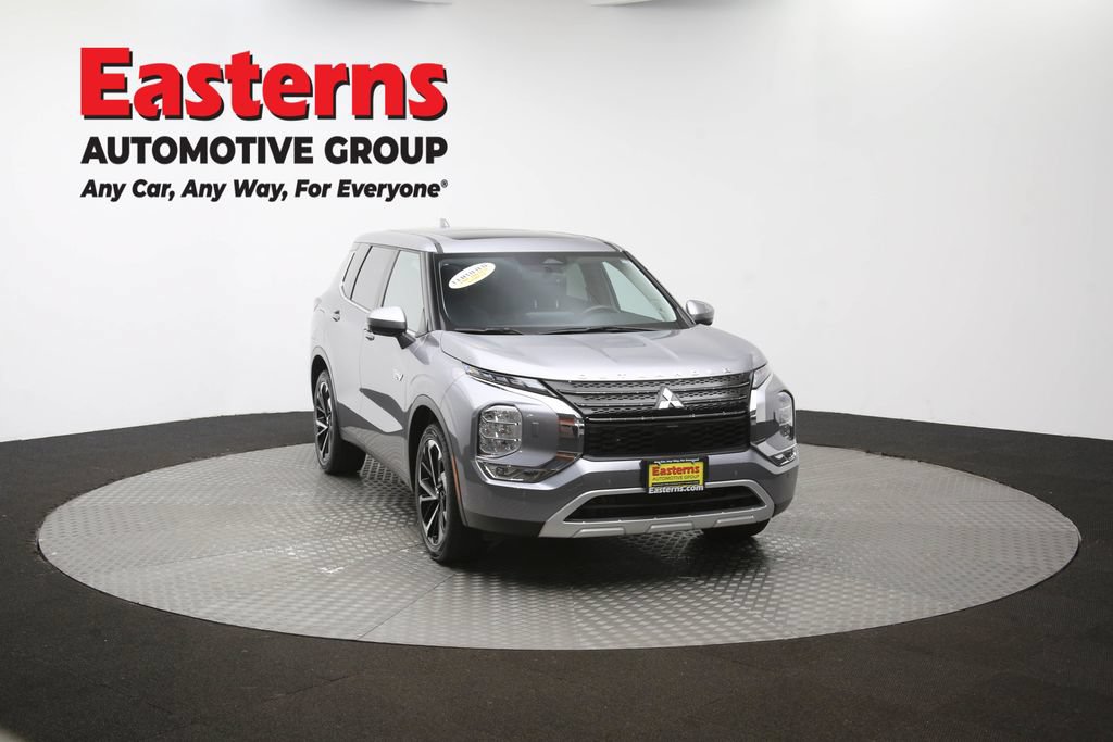 Used 2023 Mitsubishi Outlander SE AWD/4WD image 51