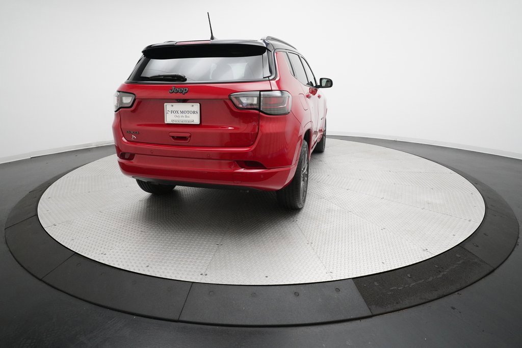 Used 2024 Jeep Compass Limited w/ High Altitude Package image 35