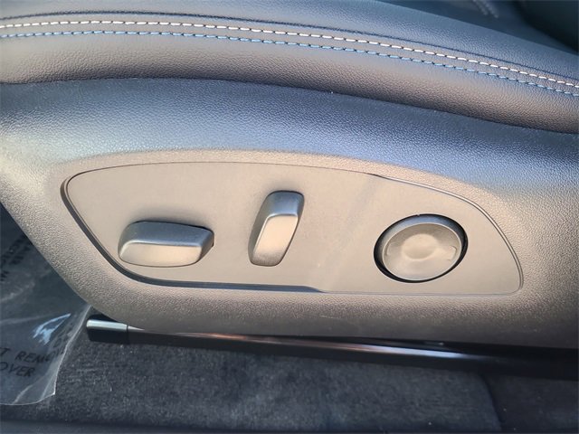 New 2026 Chevrolet Equinox EV LT image 24