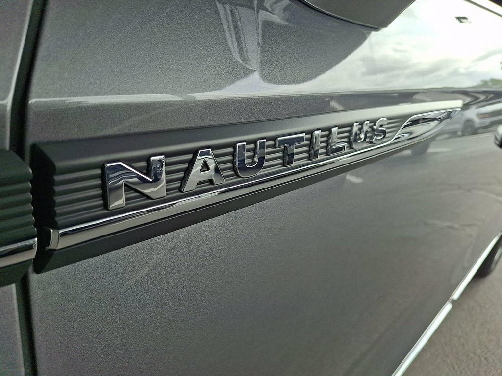 Certified 2023 Lincoln Nautilus Reserve AWD/4WD image 30
