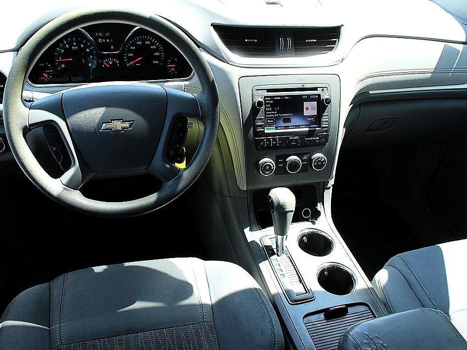 Used 2014 Chevrolet Traverse LS FWD image 14