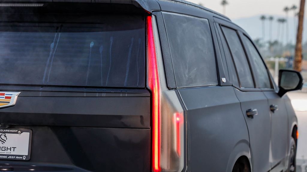 Used 2024 Cadillac Escalade Sport w/ Touring Package image 10