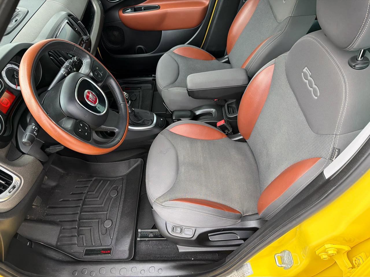 Used 2014 FIAT 500L Trekking w/ Popular Equipment Group FWD image 8