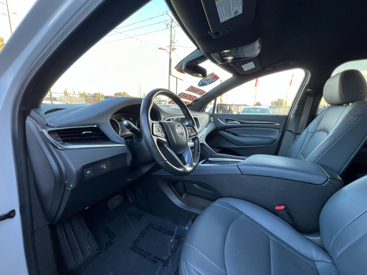 Used 2023 Buick Enclave Essence image 14