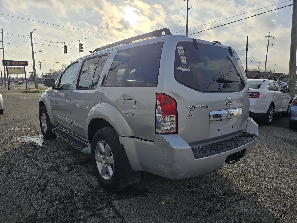 Used 2011 Nissan Pathfinder SV w/ Protection Pkg image 6