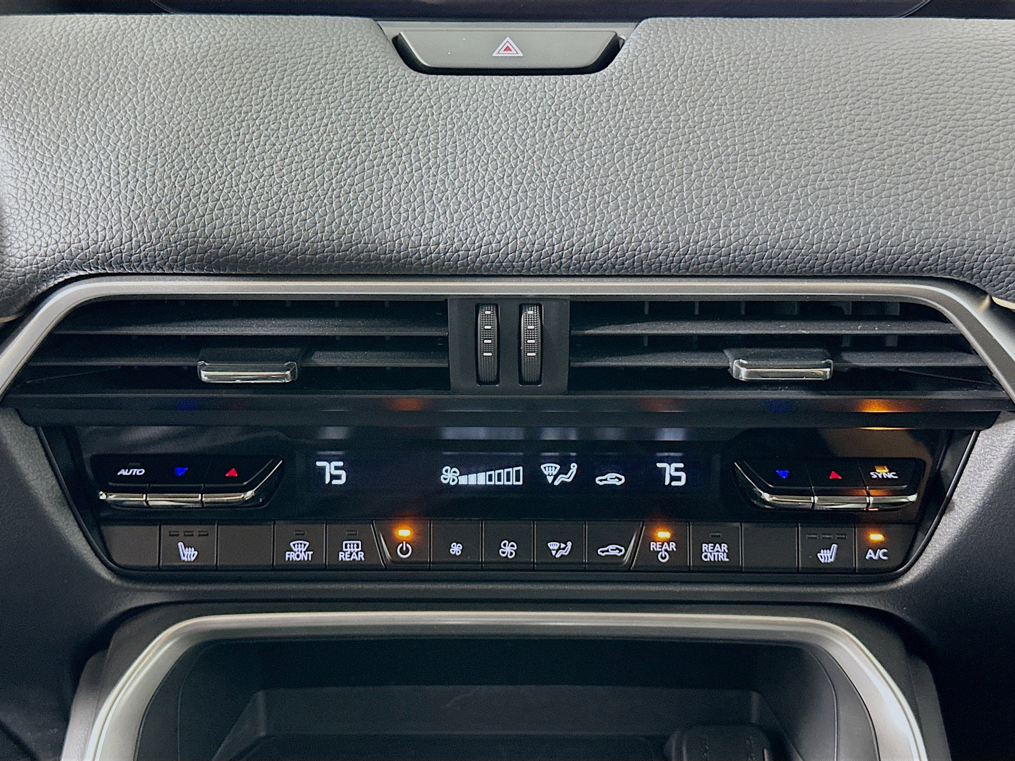 Used 2024 MAZDA CX-90 Plug-In Hybrid w/ Preferred image 23