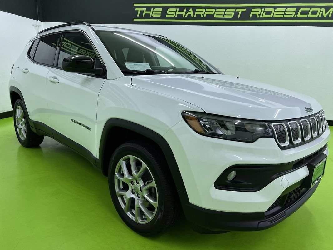 Used 2022 Jeep Compass Latitude AWD/4WD image 2