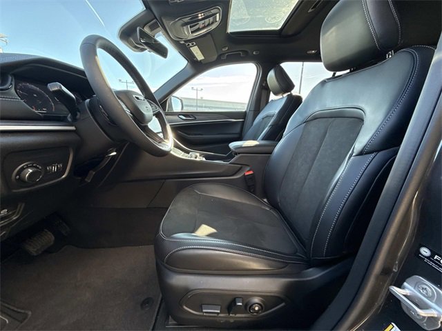 New 2026 Jeep Grand Cherokee Laredo image 7