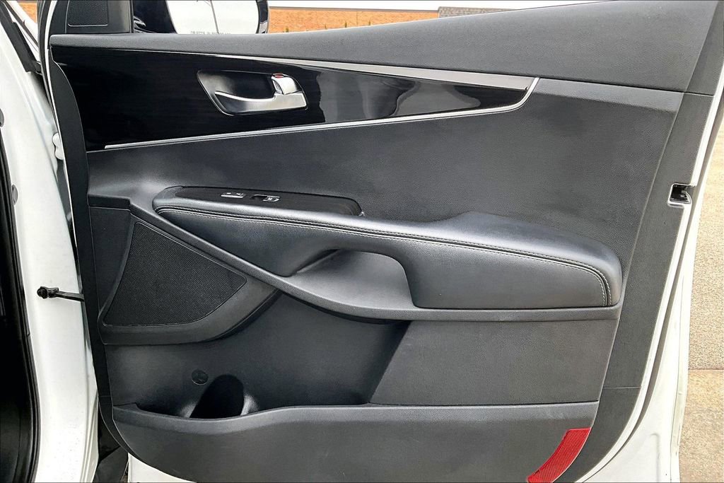 Used 2019 Kia Sorento LX image 23