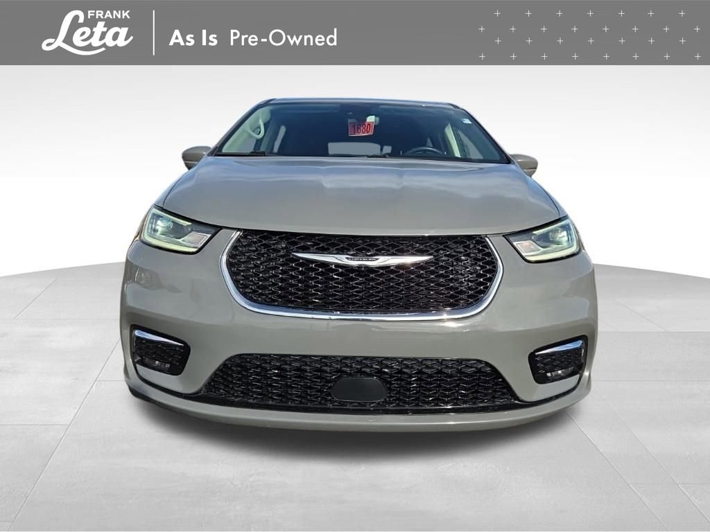 Used 2022 Chrysler Pacifica Touring-L image 16