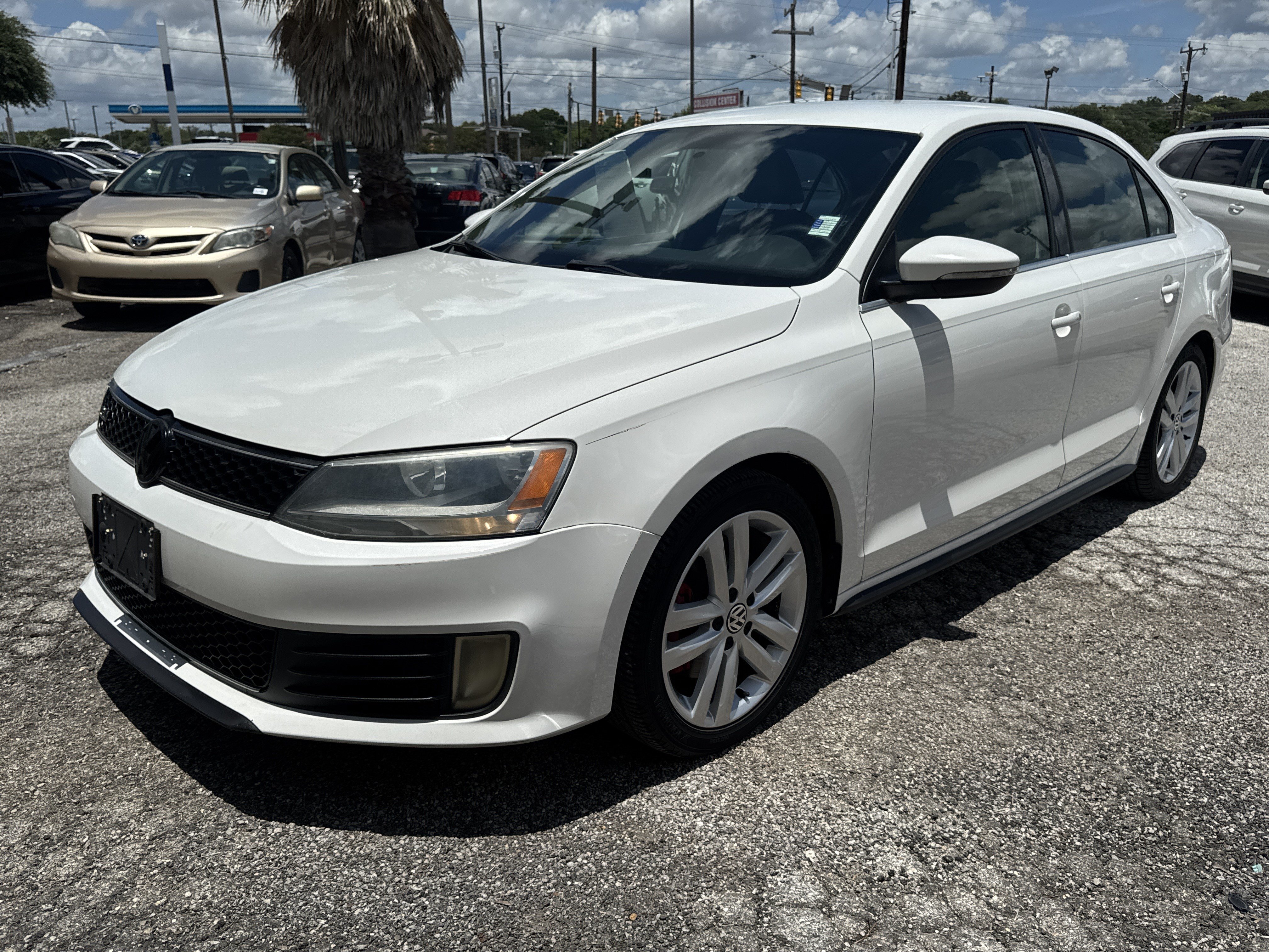 Used 2012 Volkswagen Jetta GLI FWD image 7