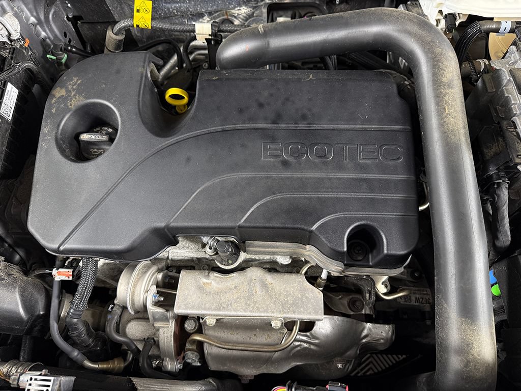 Used 2023 Chevrolet Equinox LT AWD/4WD image 17