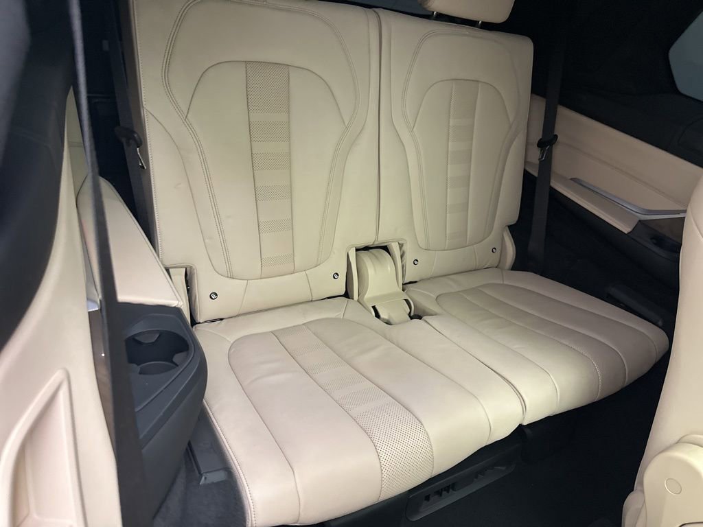 Used 2020 BMW X7 xDrive40i w/ Premium Package image 12