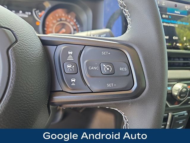 Used 2025 Jeep Gladiator Sport AWD/4WD image 8