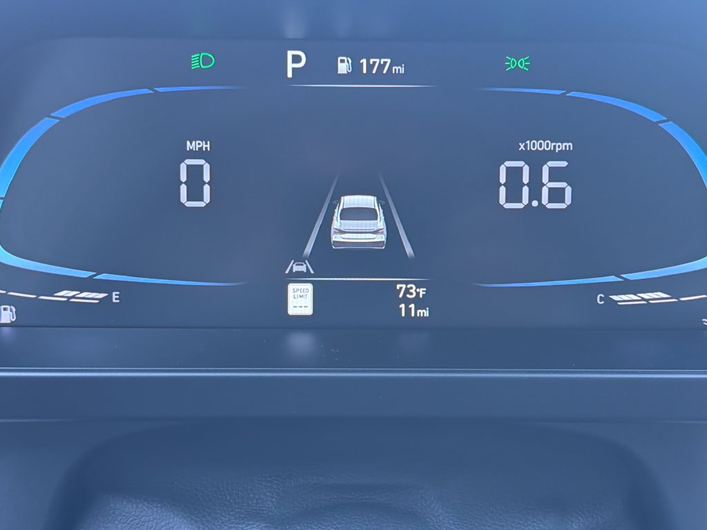 New 2026 Hyundai Elantra SEL Sport FWD image 25