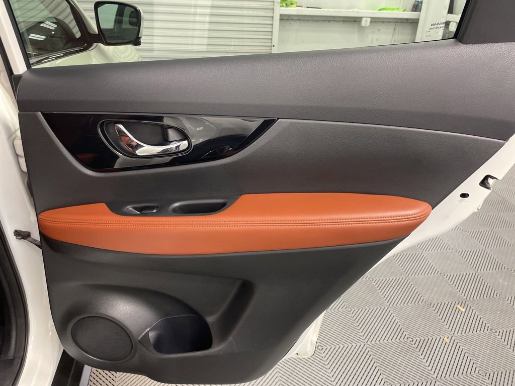 Used 2019 Nissan Rogue SL w/ Premium Package AWD/4WD image 37