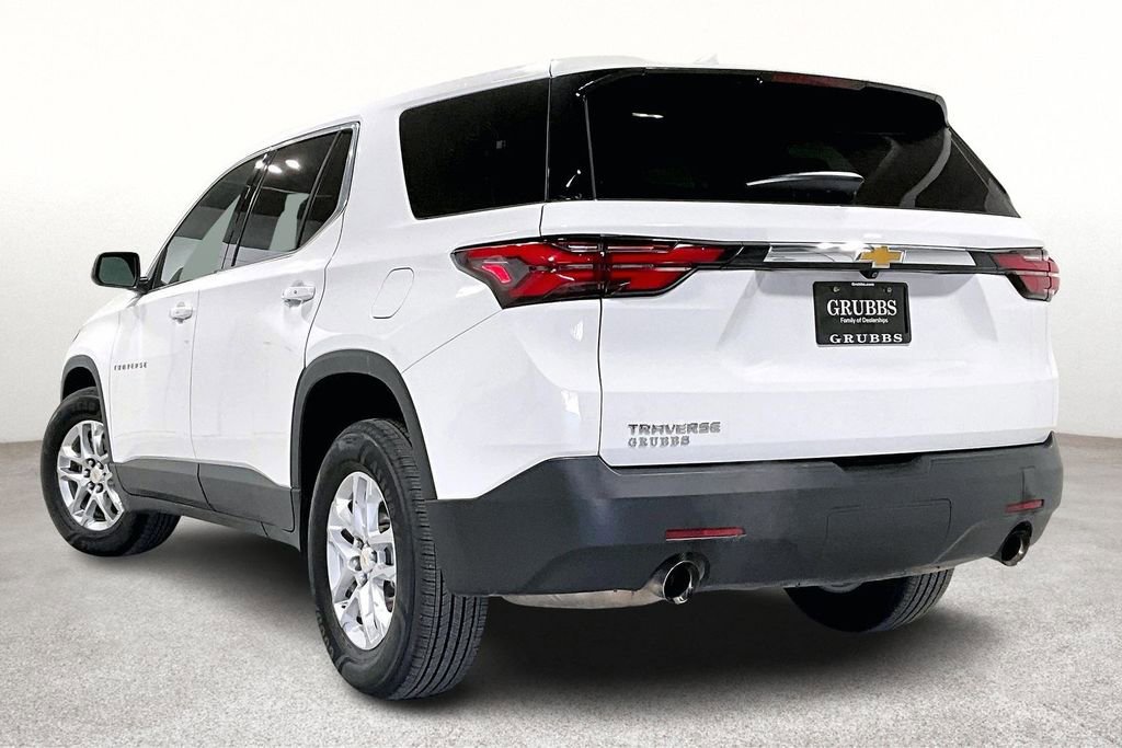 Used 2023 Chevrolet Traverse LS image 15