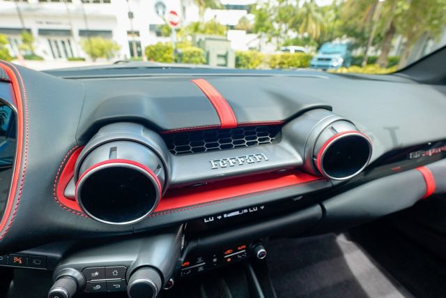 Used 2020 Ferrari 812 Superfast RWD image 72