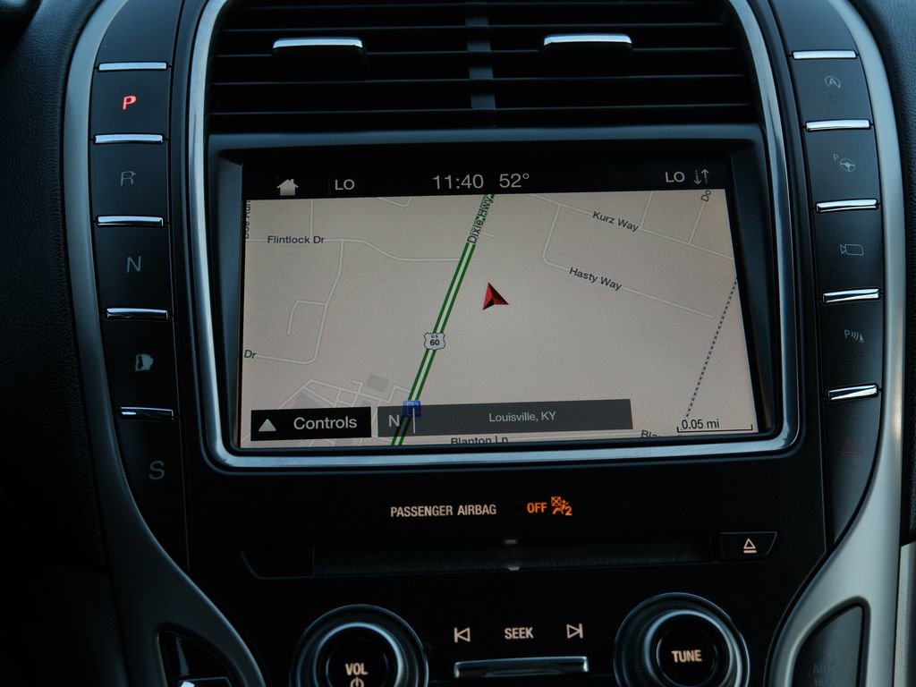 Used 2019 Lincoln Nautilus Reserve image 21