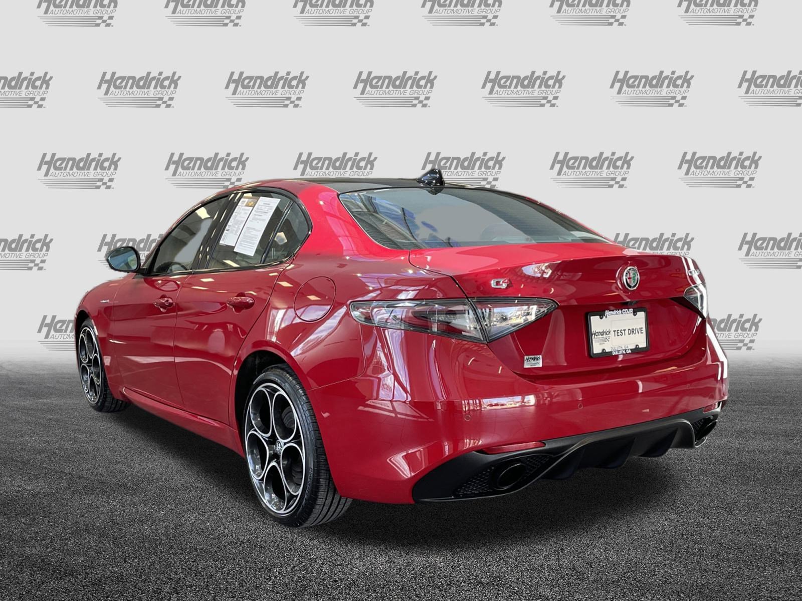 Used 2024 Alfa Romeo Giulia Veloce image 8