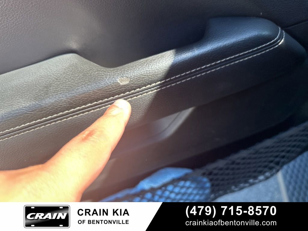 Used 2018 Jeep Wrangler Unlimited Sahara AWD/4WD image 17