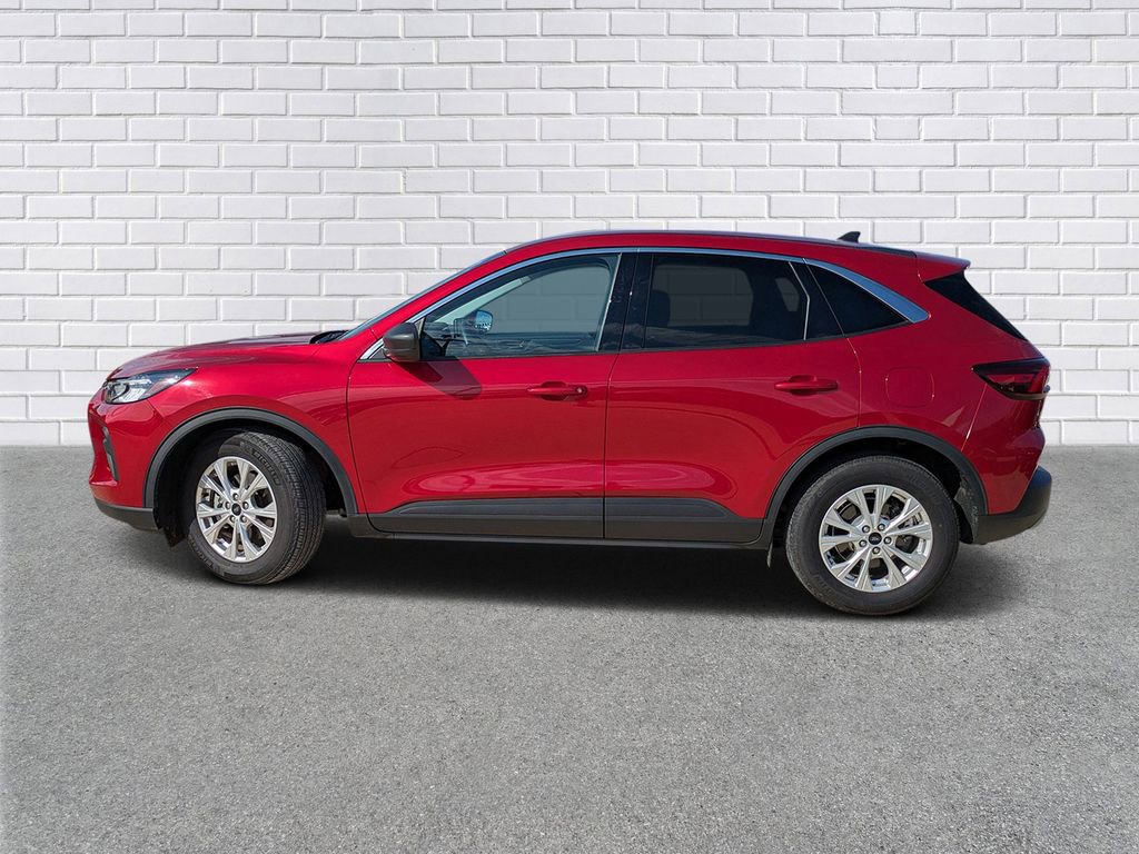 Used 2023 Ford Escape Active image 2