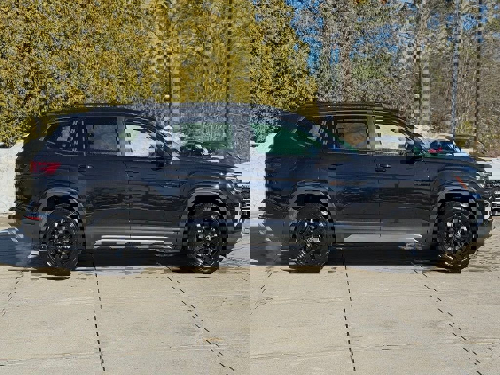 New 2026 Volkswagen Atlas Peak Edition image 8