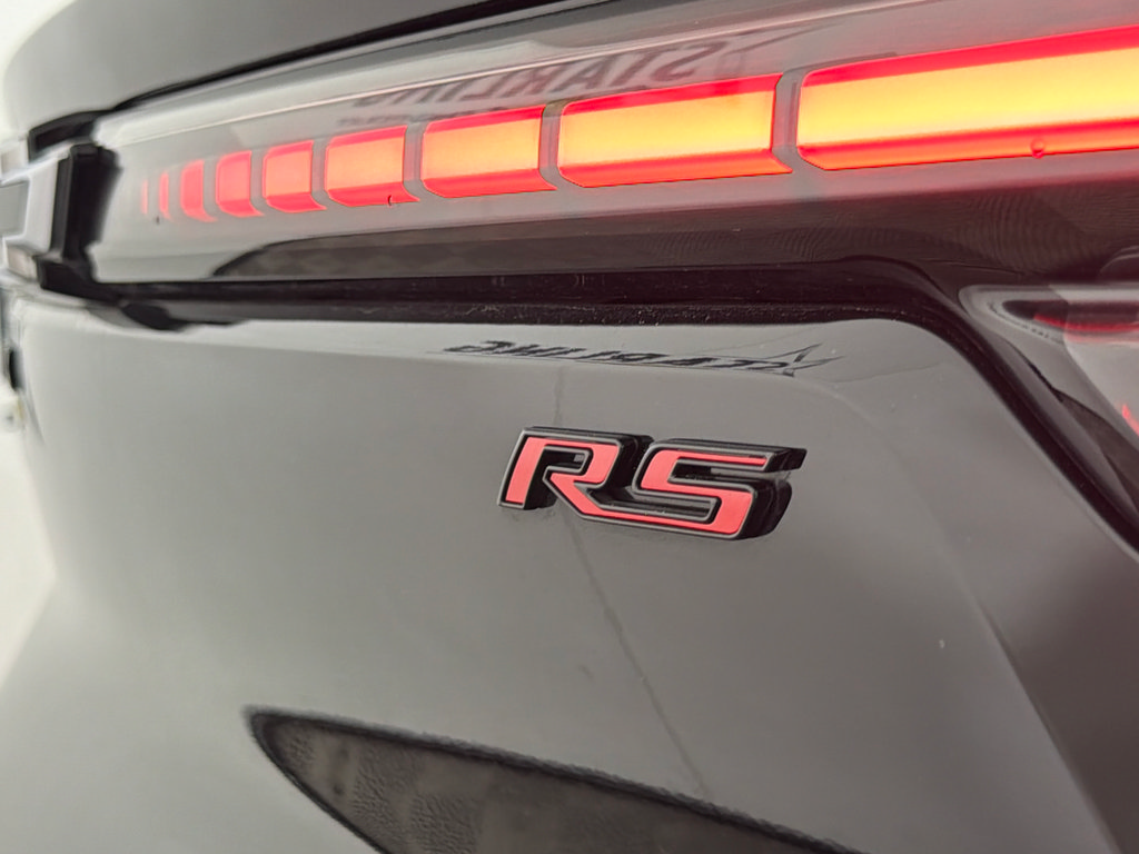 Certified 2025 Chevrolet Equinox EV RS FWD image 41