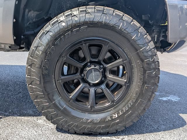 Used 2020 Toyota Tundra SR5 w/ SR5 Upgrade Package AWD/4WD image 12