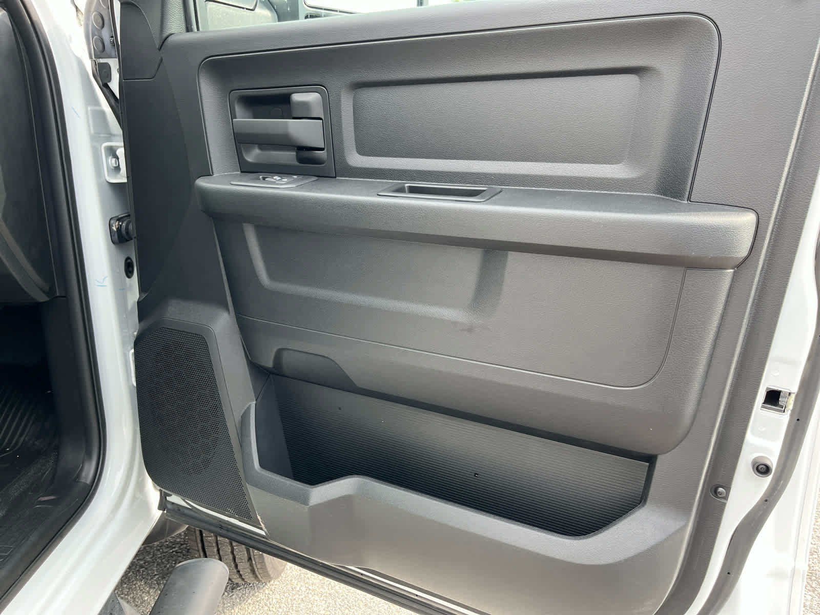 New 2026 RAM 4500 Tradesman w/ Chrome Appearance Group AWD/4WD image 32