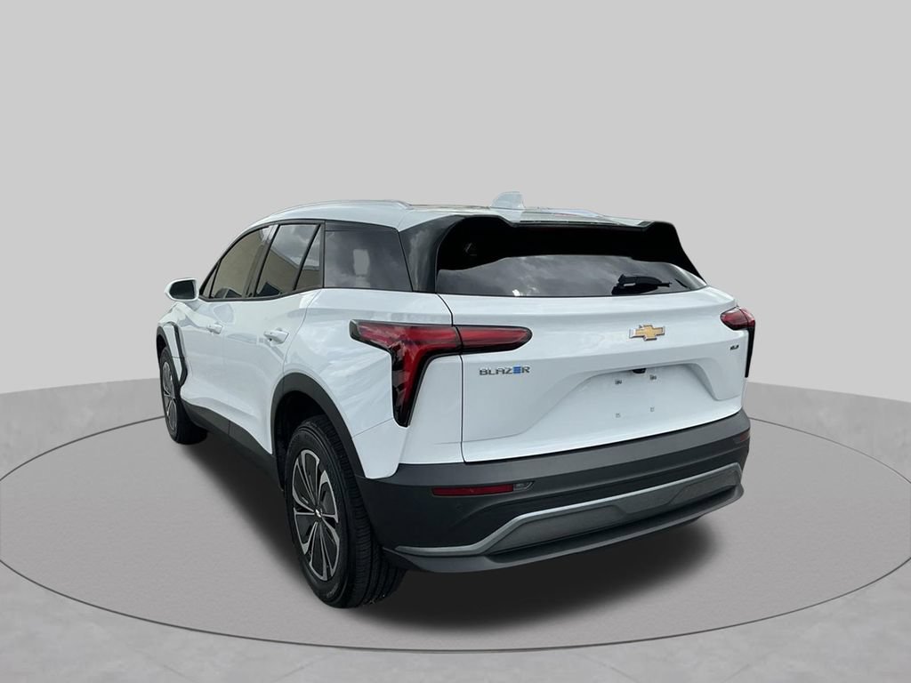 Used 2024 Chevrolet Blazer EV LT AWD/4WD image 9