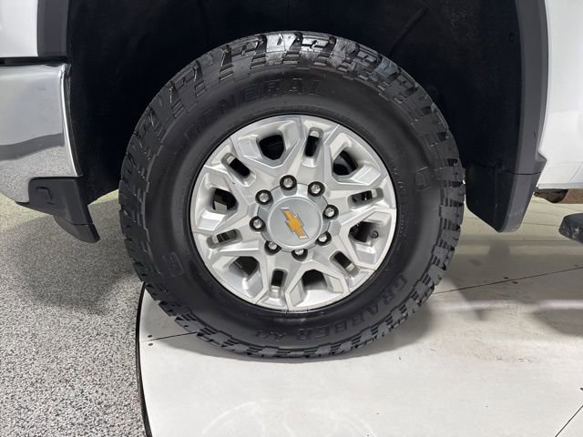 Used 2023 Chevrolet Silverado 2500 LT w/ Convenience Package AWD/4WD image 6