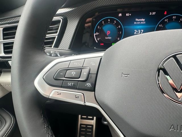 New 2025 Volkswagen Atlas Cross Sport SEL Premium R-Line image 25