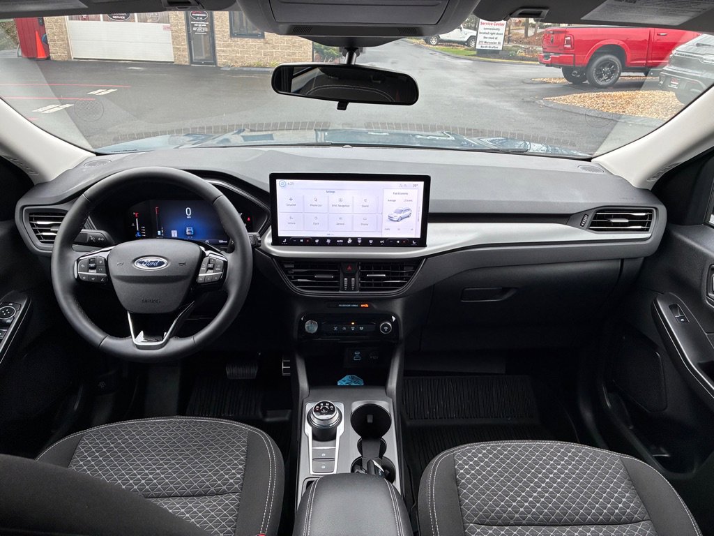 Used 2023 Ford Escape Active w/ Tech Pack #1 AWD/4WD image 17